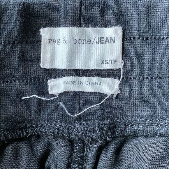 rag & bone/JEAN Extra small. Black. Sweatpants jogger. Elastic waist band. - Picture 7 of 8
